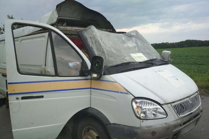 В Полтавській області підірвали авто "Укрпошти": викрадено велику суму коштів