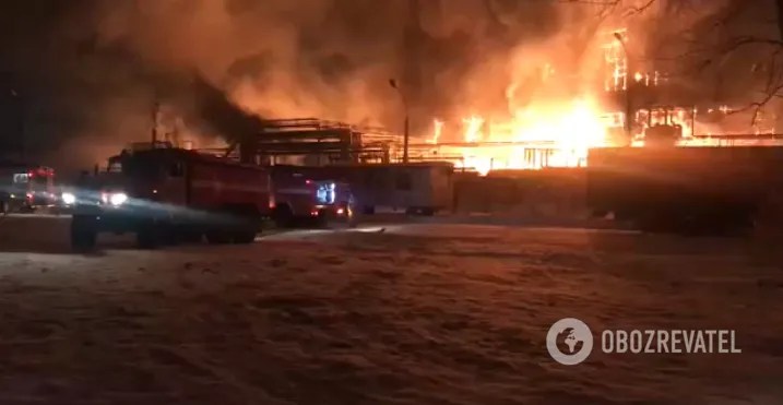 Страшна пожежа на заводі "Нафтохім" в Росії