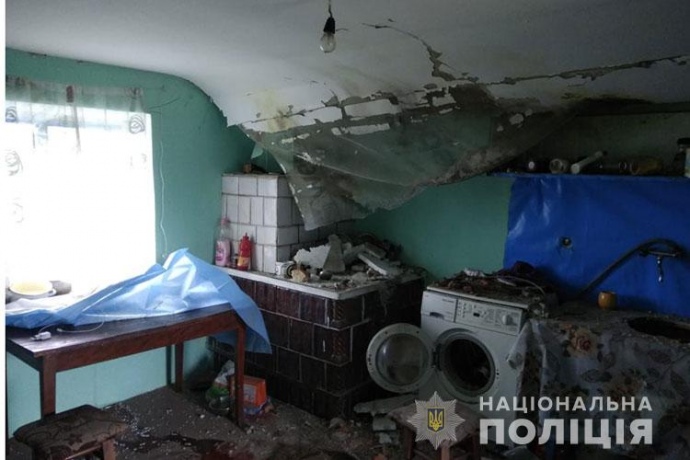 Грози в Україні: вибух кульової блискавки, пожежа від блискавки, підтоплення