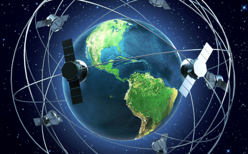 Wi-Fi для всіх землян: влада США дозволить Маску запустити 12 тисяч "інтернет-супутників"