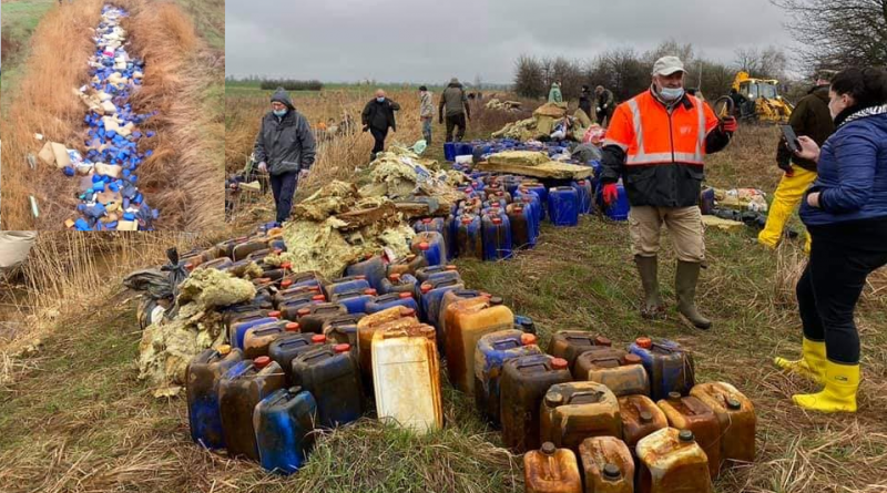 Хворе суспільство: на Київщині в річку викинули небезпечні хімікати